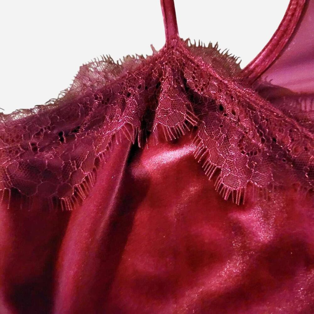 Nine West laced burgandy vneck  tank top - Picture 5 of 7